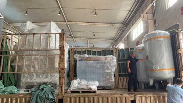 山東濱州某新能源公司訂購的第三套制氮設(shè)備順利發(fā)貨